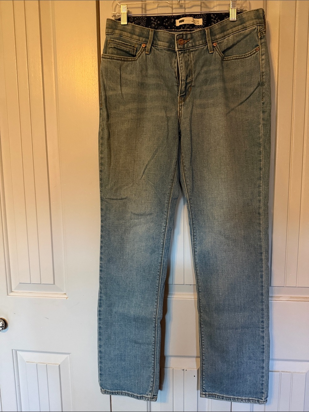 Light Blue Levi 525 Perfect Waist Women's Straight-Leg Jeans